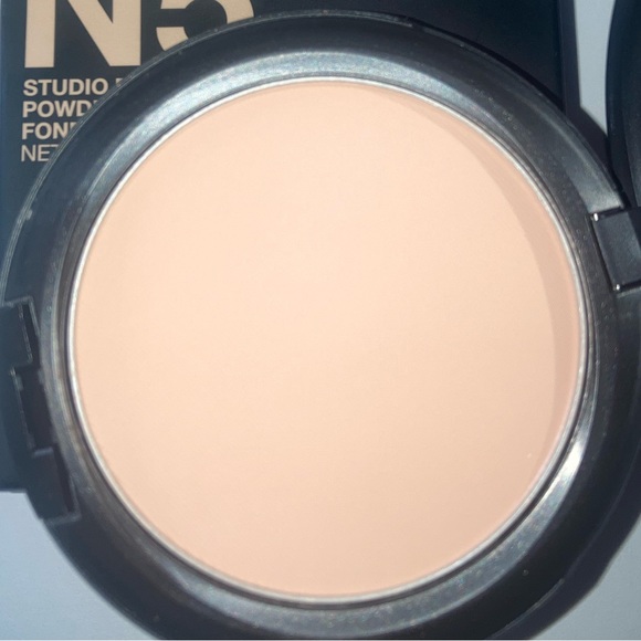 x1 MAC N5 STUDIO FIX PRESSED POWDER BRAND NEW BOXED - Picture 3 of 4